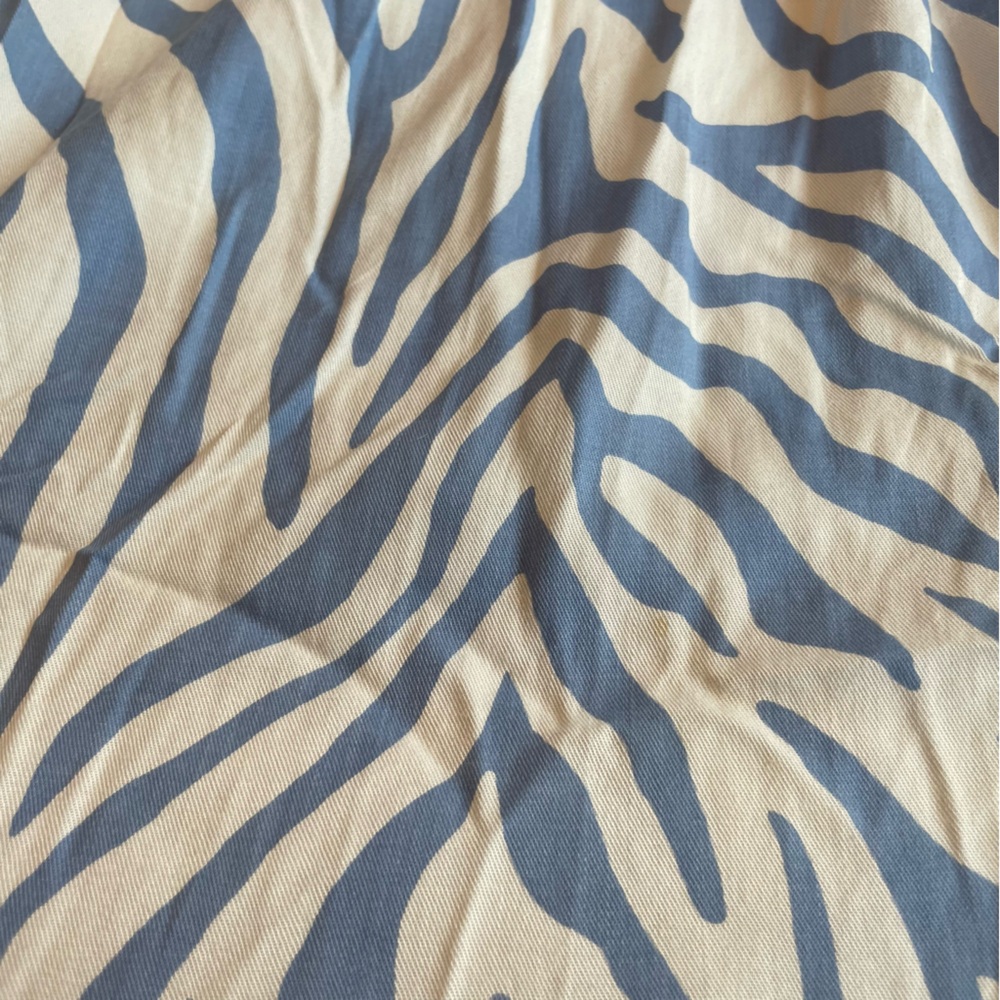 THML Blue and White Pattern Short Sleeve Dress Boho- Size M - Picture 7 of 9